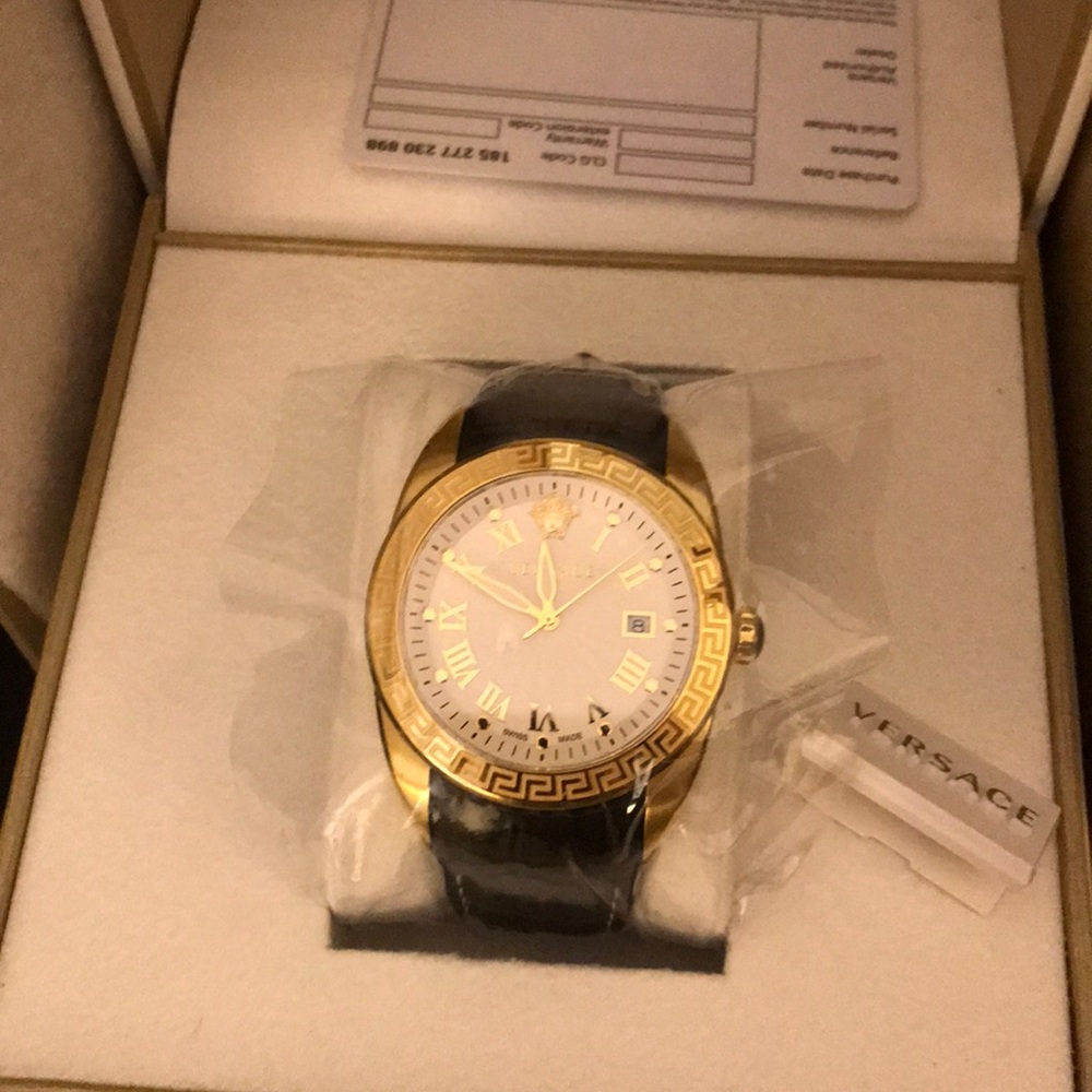 Mens Versace watch V-Sport IP NWT - Picture 1 of 12